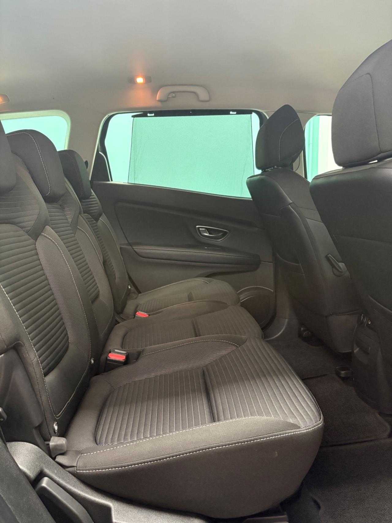 Renault Grand Scenic Blue dCi 120 CV DA VETRINA