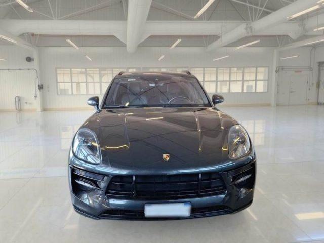PORSCHE Macan 2.0