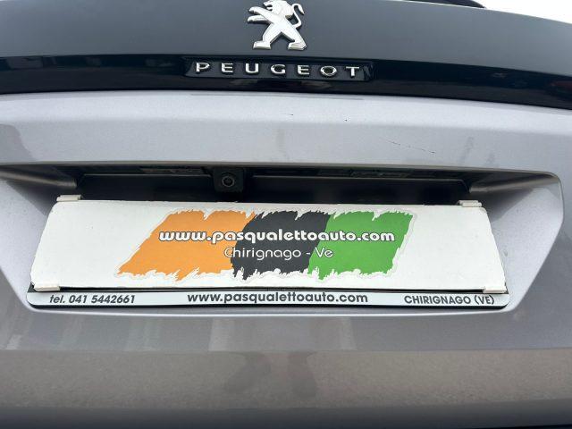 PEUGEOT 3008 4X4 Hybrid4 300 e-EAT8 Allure Pack
