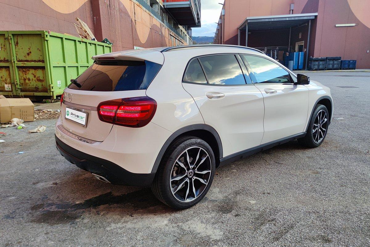 MERCEDES GLA 200 Sport