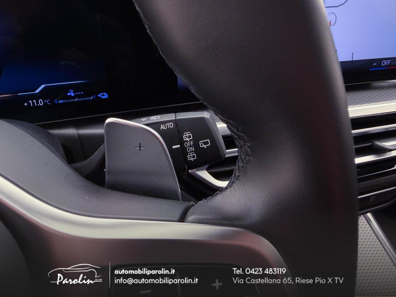 BMW Serie 3 Touring 330e Touring xDrive Msport Black pack-Tanzanite