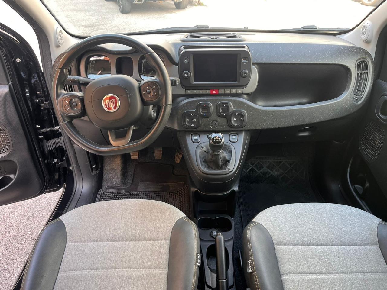 FIAT PANDA HYBRID CITY CROSS 1.0 FIREFLY