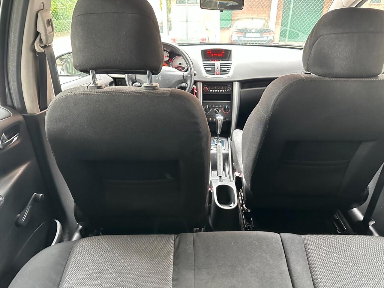 Peugeot 207 1.6 109CV aut. (12 RATE)