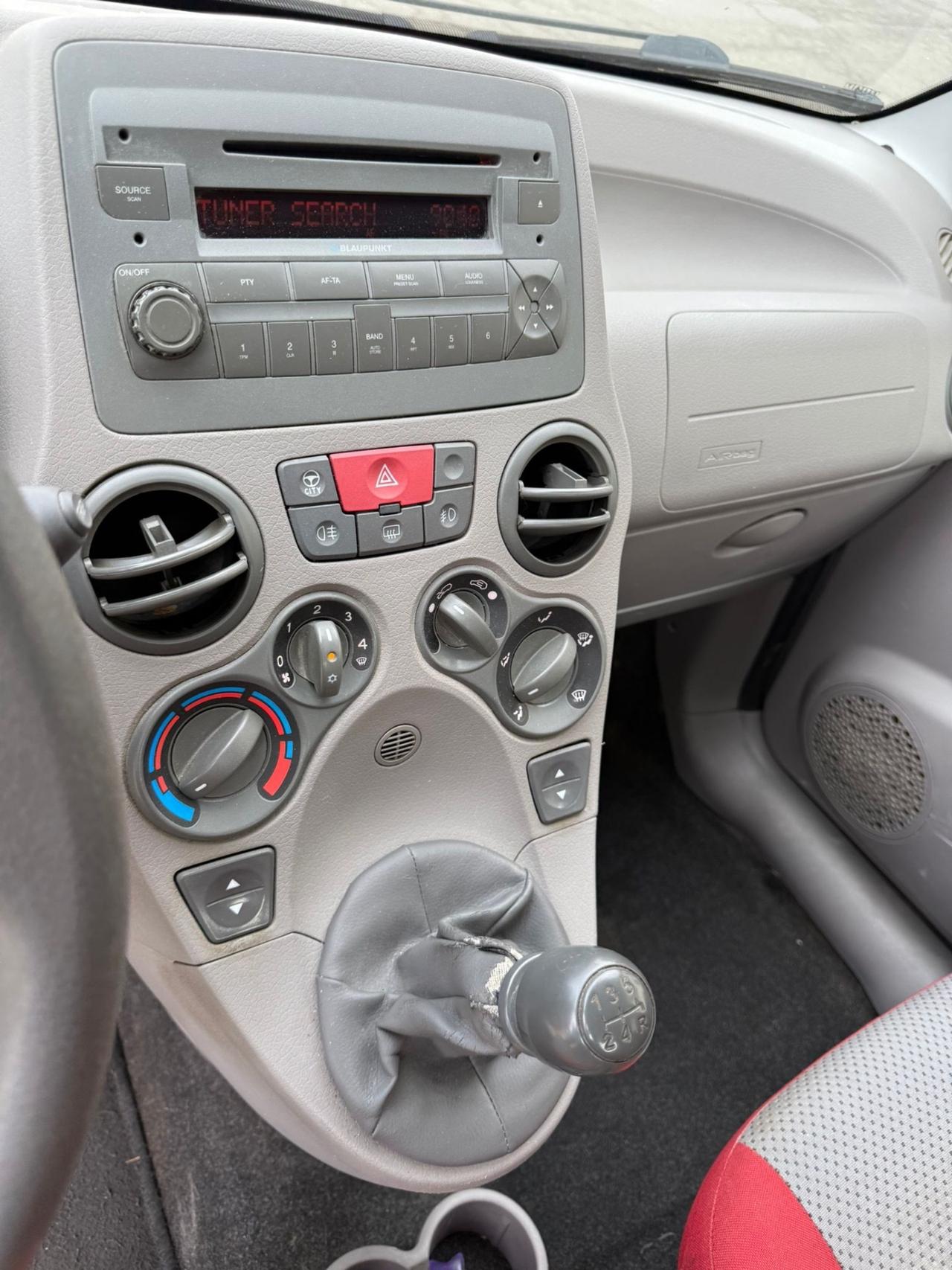 FIAT PANDA 1.2 BENZINA 4X4 NEOPATENATI
