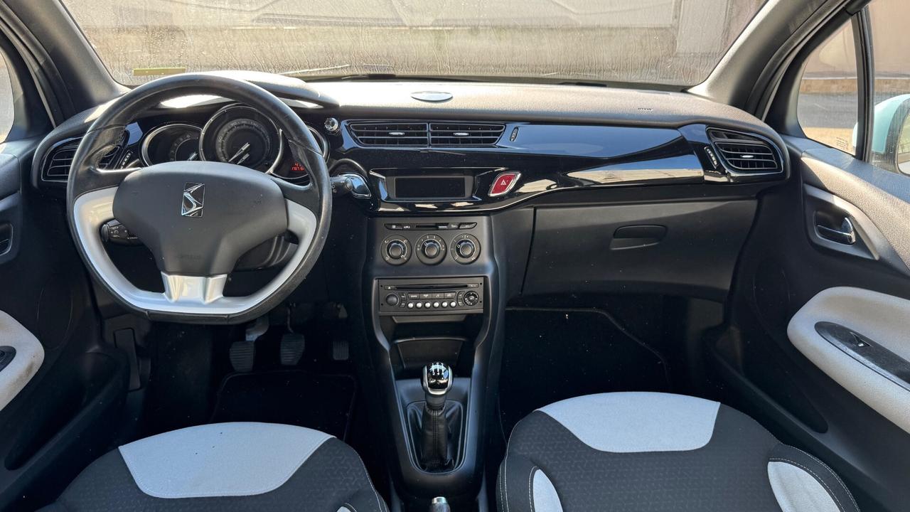 Ds DS3 3 1.4 VTi 95 Chic GPL-2011