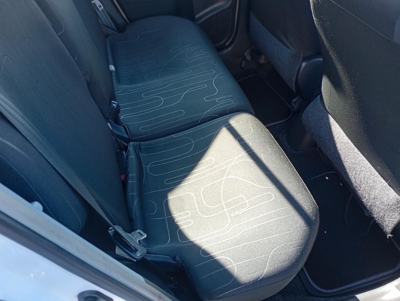 Toyota Yaris 1.0 5 porte