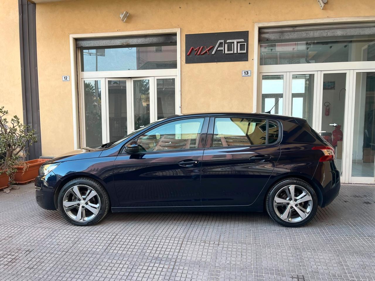 Peugeot 308 1.6 HDi 100cv Buisness