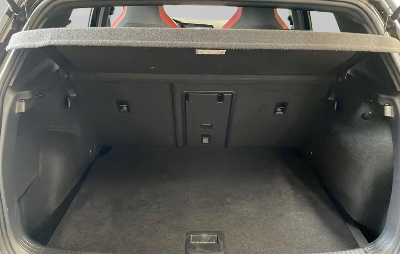 Volkswagen Golf GTI 2.0 TSI DSG