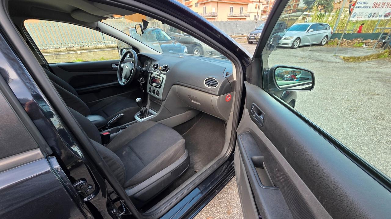 Ford Focus C-Max Focus+ 1.6 TDCi (90CV) 5p. Titanium