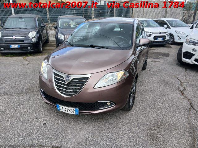 LANCIA Ypsilon 1.2 69 CV 5 porte Platinum