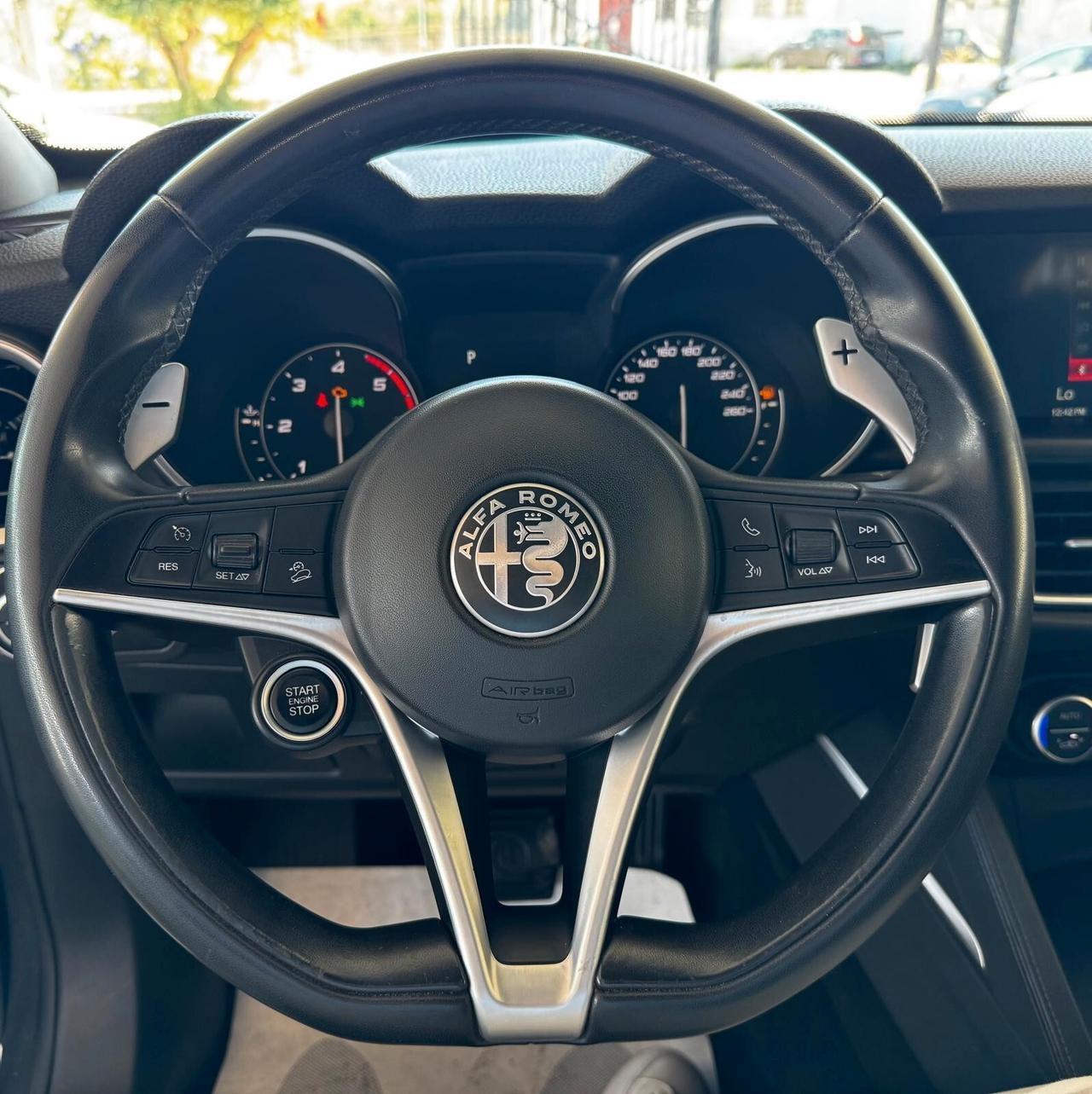 Alfa Romeo Stelvio 2.2 Turbodiesel 180 CV AT8 Q4 Executive