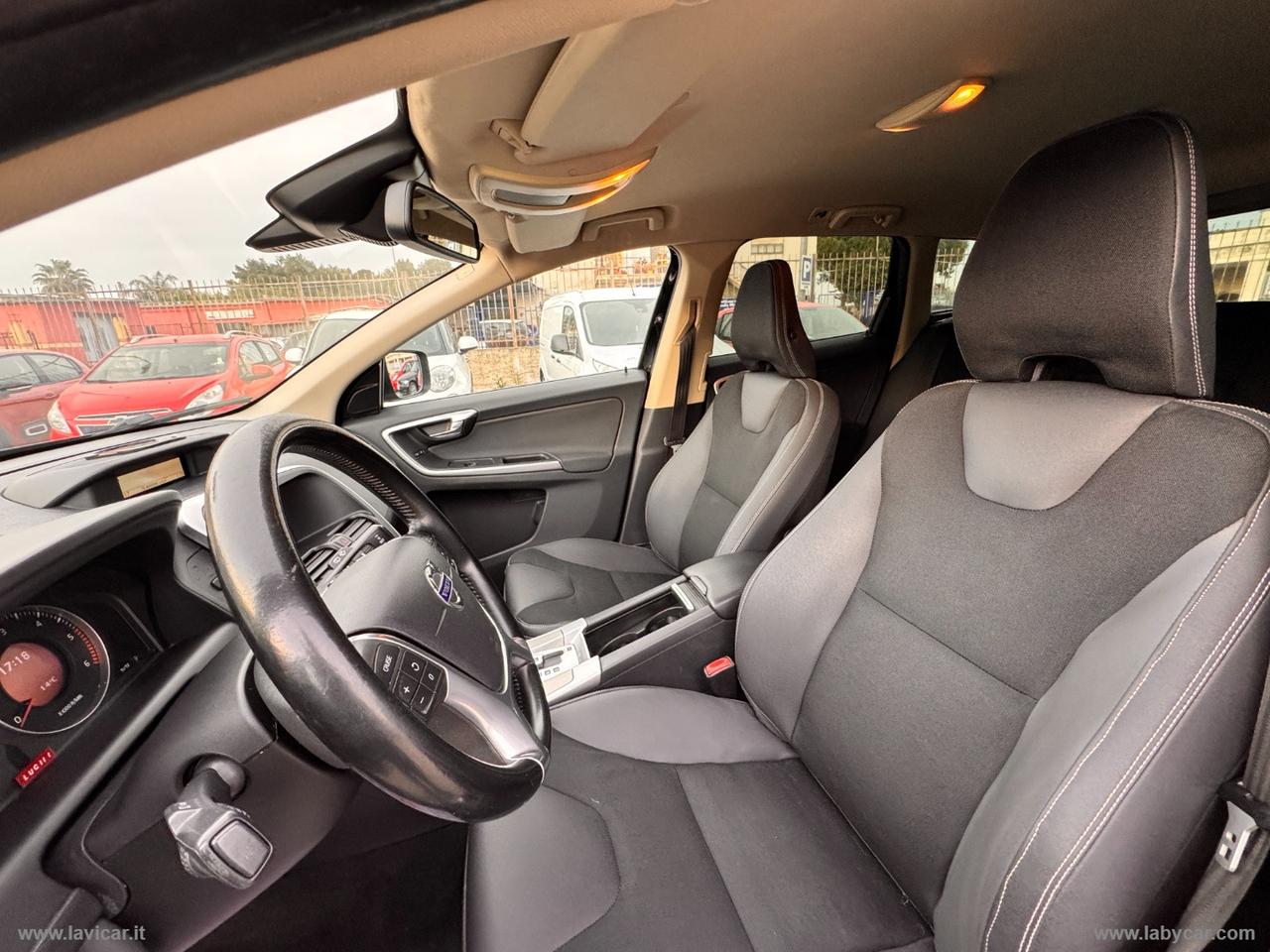 VOLVO XC60 D4 Geartronic Momentum