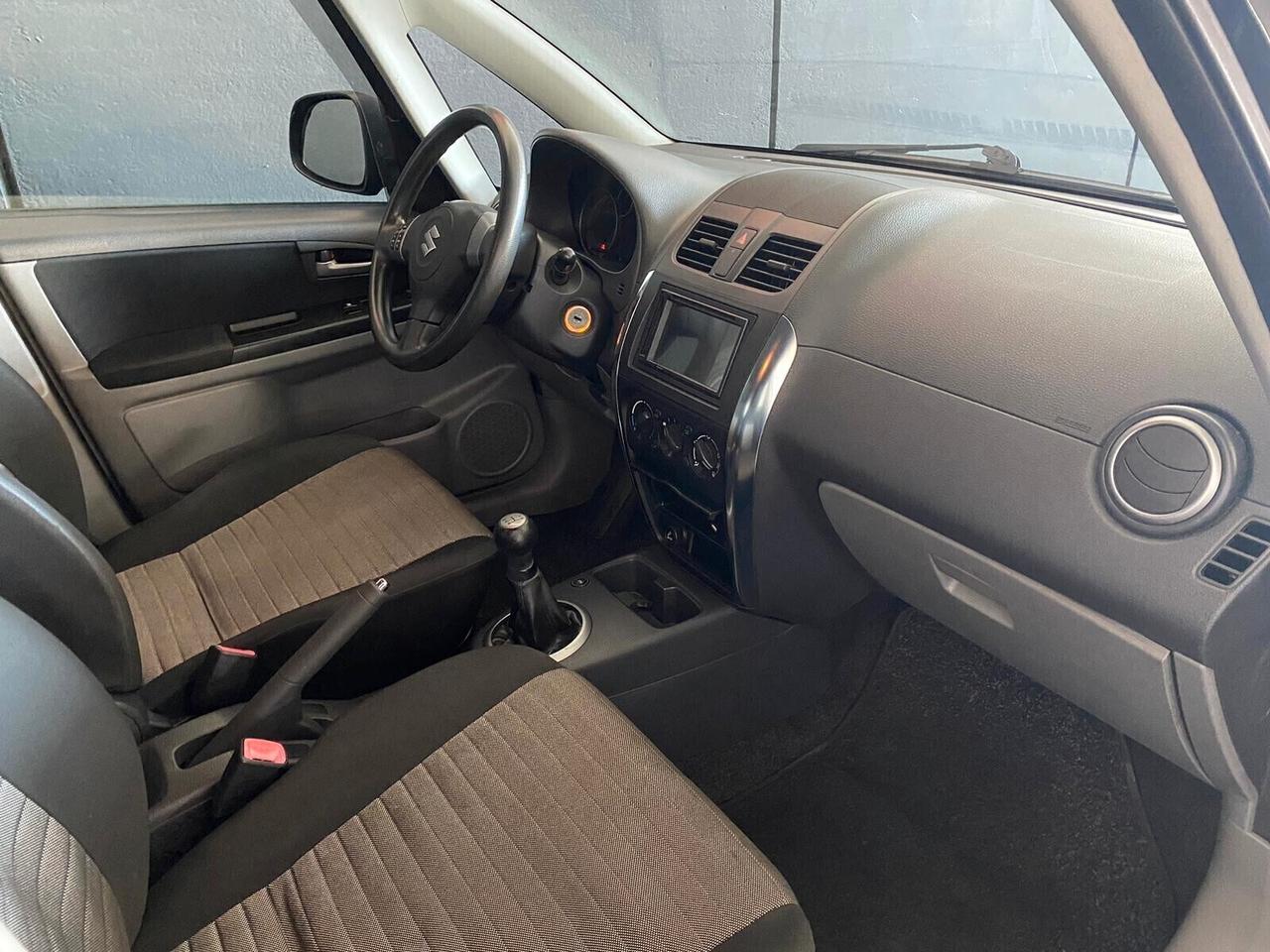 Suzuki SX4
