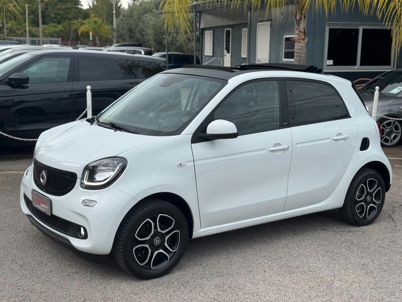 Smart ForFour 70 1.0 Passion LED NAV 2018