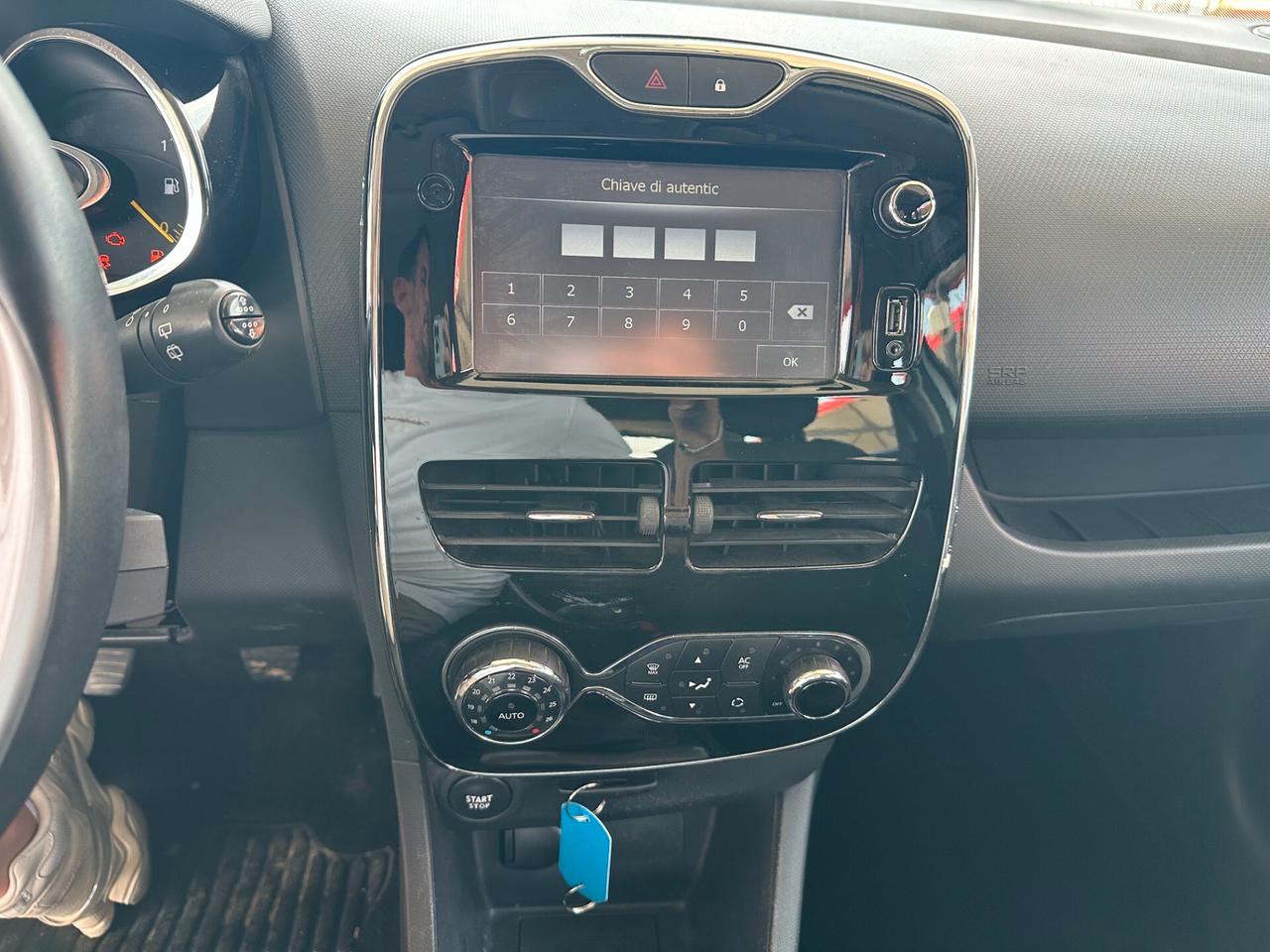 RENAULT*CLIO*1.5DCI*90CV*NAVI*KAMERA*LED*BLUETOOTH*CNC*