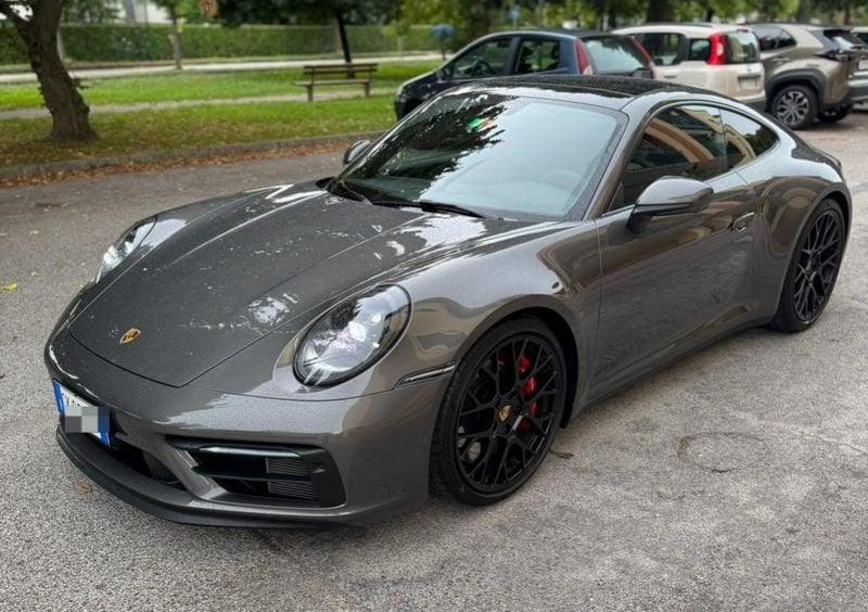 Porsche 911 911 Carrera 4 GTS