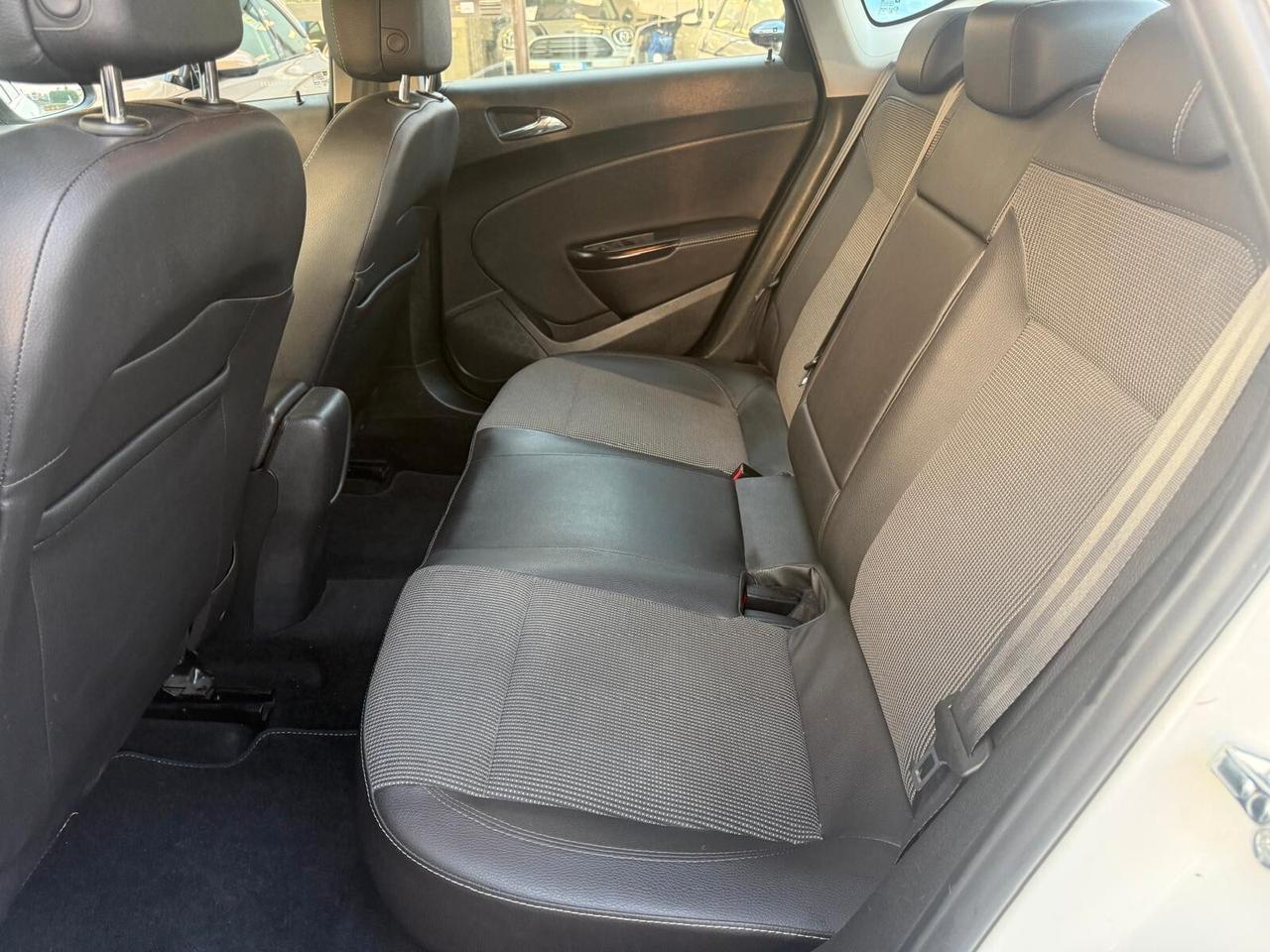 Opel Astra 1.6 CDTI EcoFLEX S&S 4 porte Cosmo