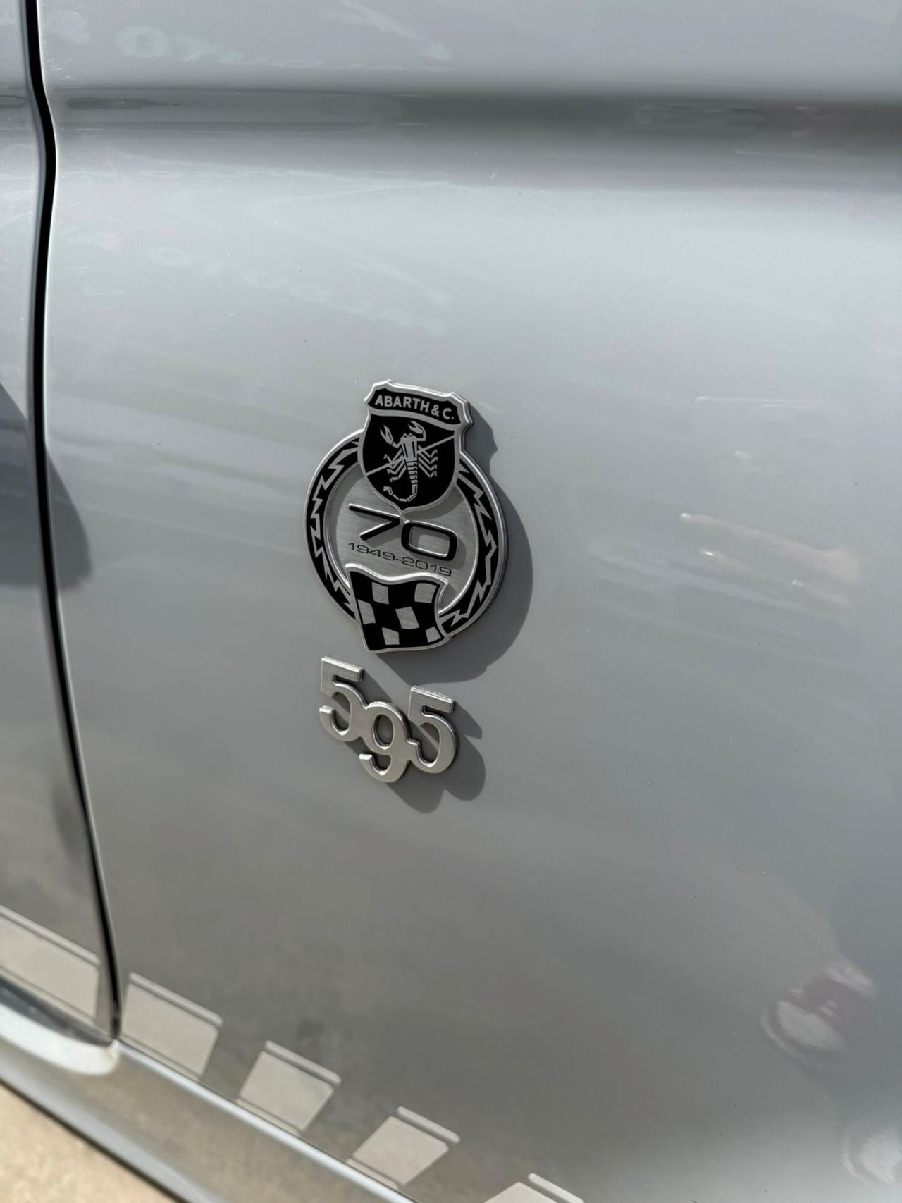 Abarth 595 1.4 Turbo T-Jet 180 CV Esseesse