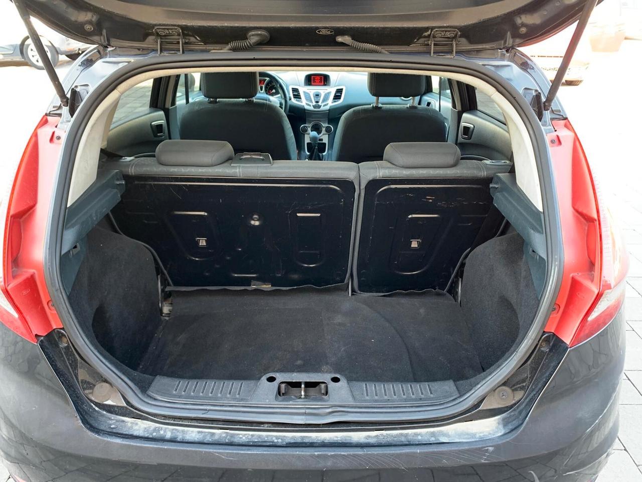 Ford Fiesta 1.4 Tdci 68cv 5 porte Titanium