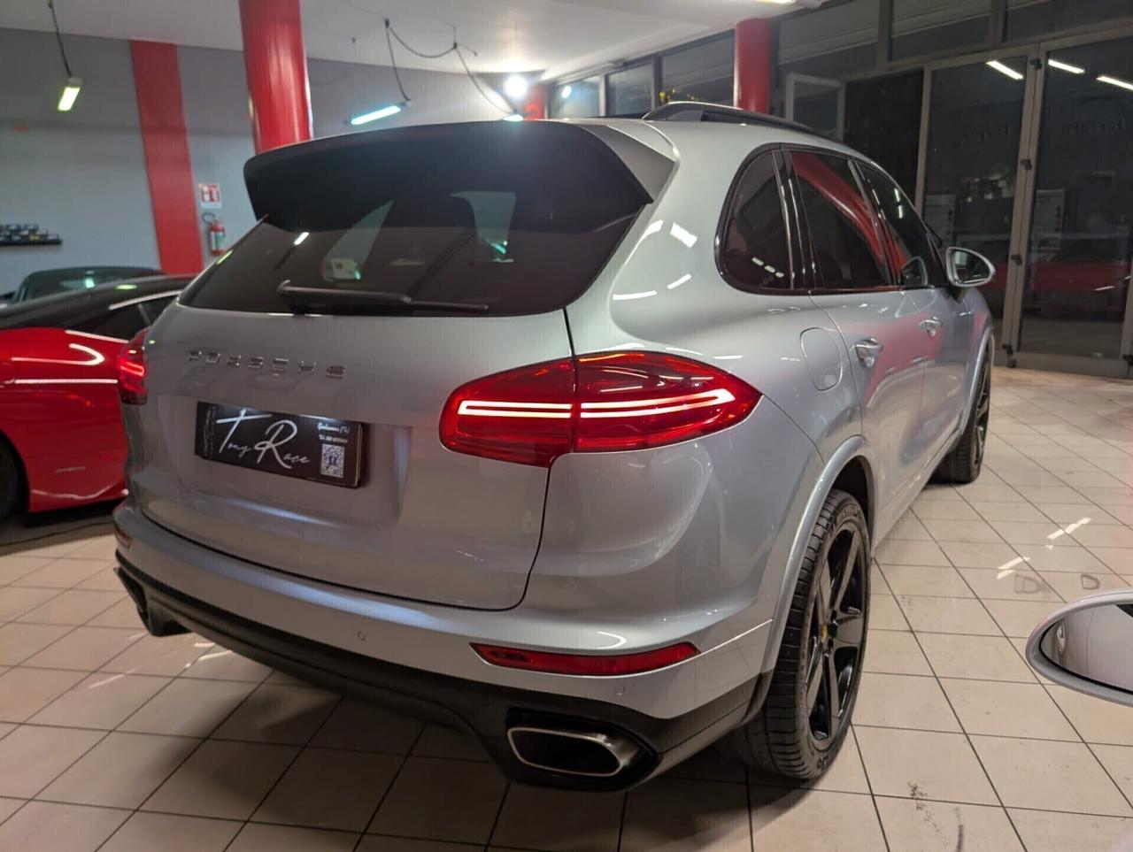 Porsche Cayenne 3.0 Diesel TETTO FINANZIABILE 95.000 KM
