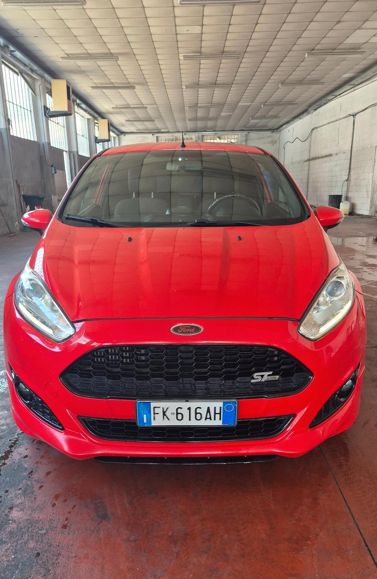 Ford Fiesta st line 140 CV