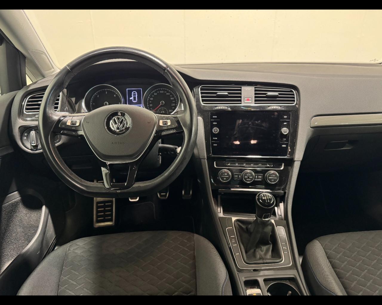 VOLKSWAGEN GOLF 1.6 TDI HIGHLINE