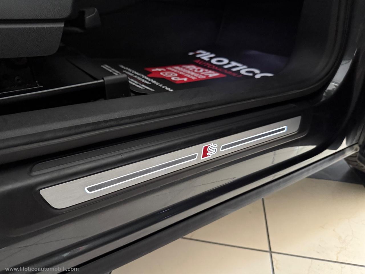 AUDI Q5 40 TDI 204CV qu. S tr. S line MATRIX - LUCI AMBIENTE FULL