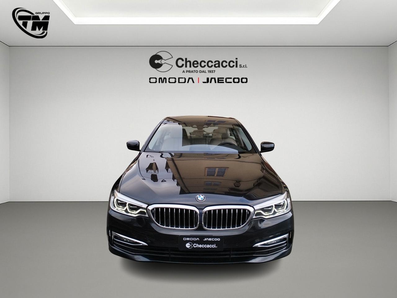 BMW 520 d Serie 5 G30 2019 Berlina xdrive Luxury auto