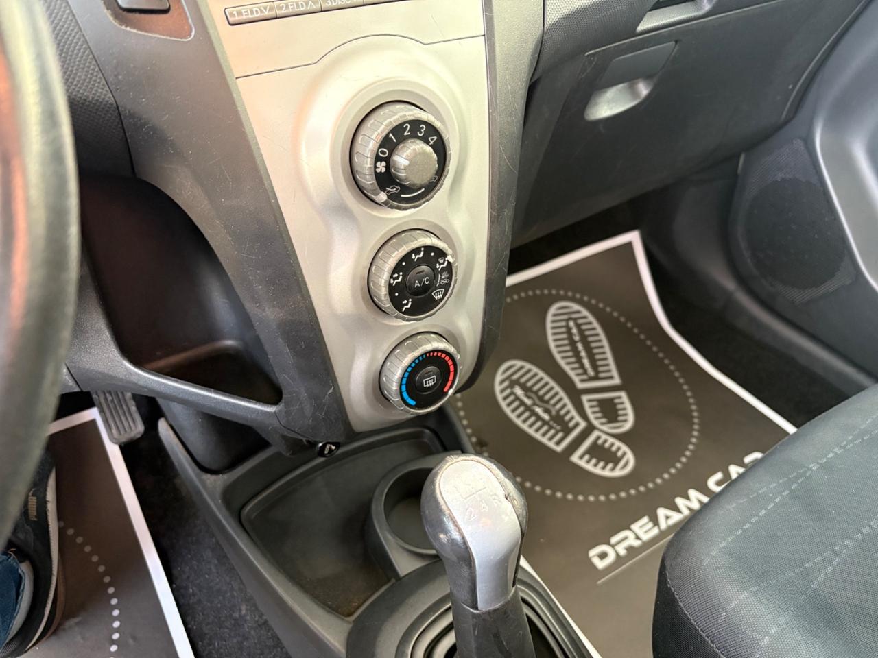 Toyota Yaris 1.3 5 porte Sol