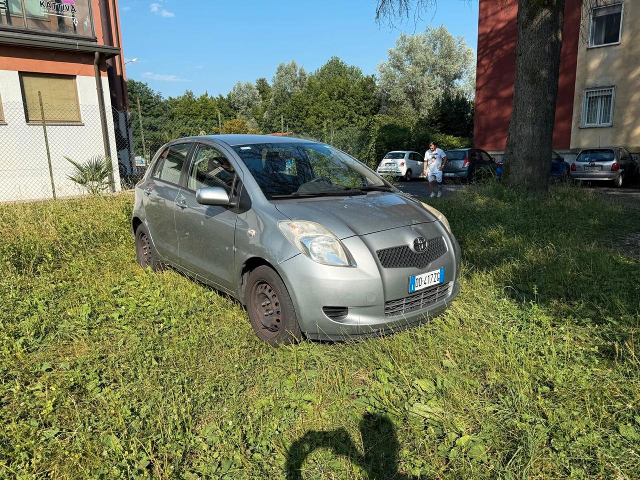 Toyota Yaris 1.0 5 porte