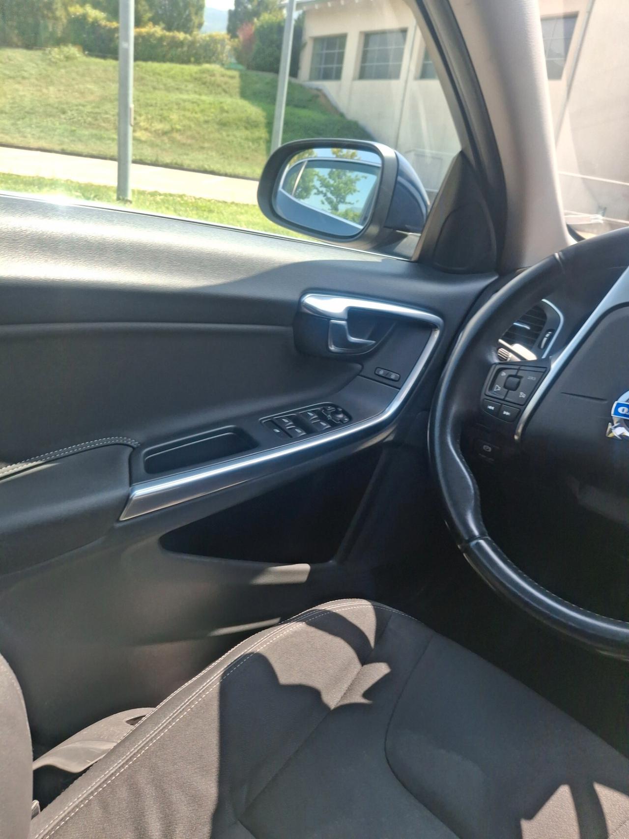 Volvo S60 D4 Geartronic Kinetic