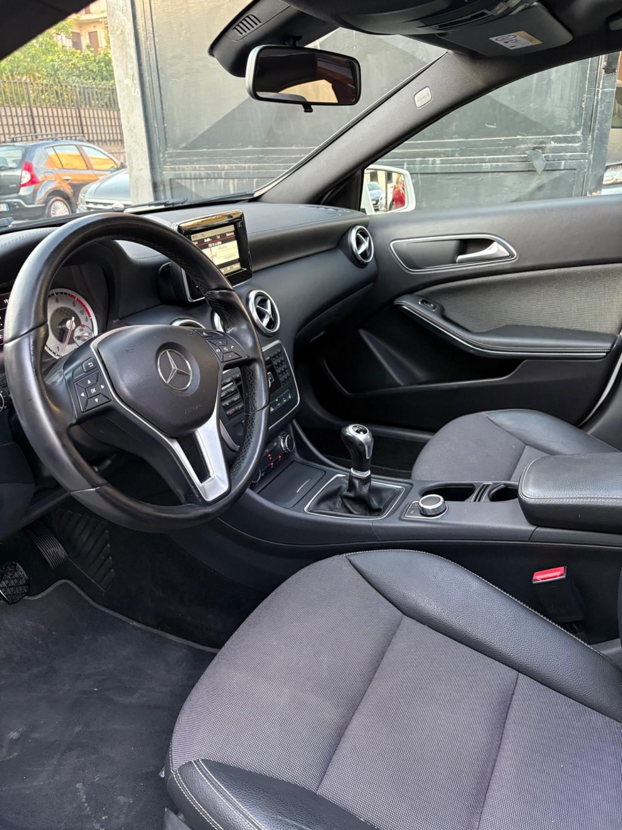 Mercedes-benz A 180 cdi TETTO PELLE XENON