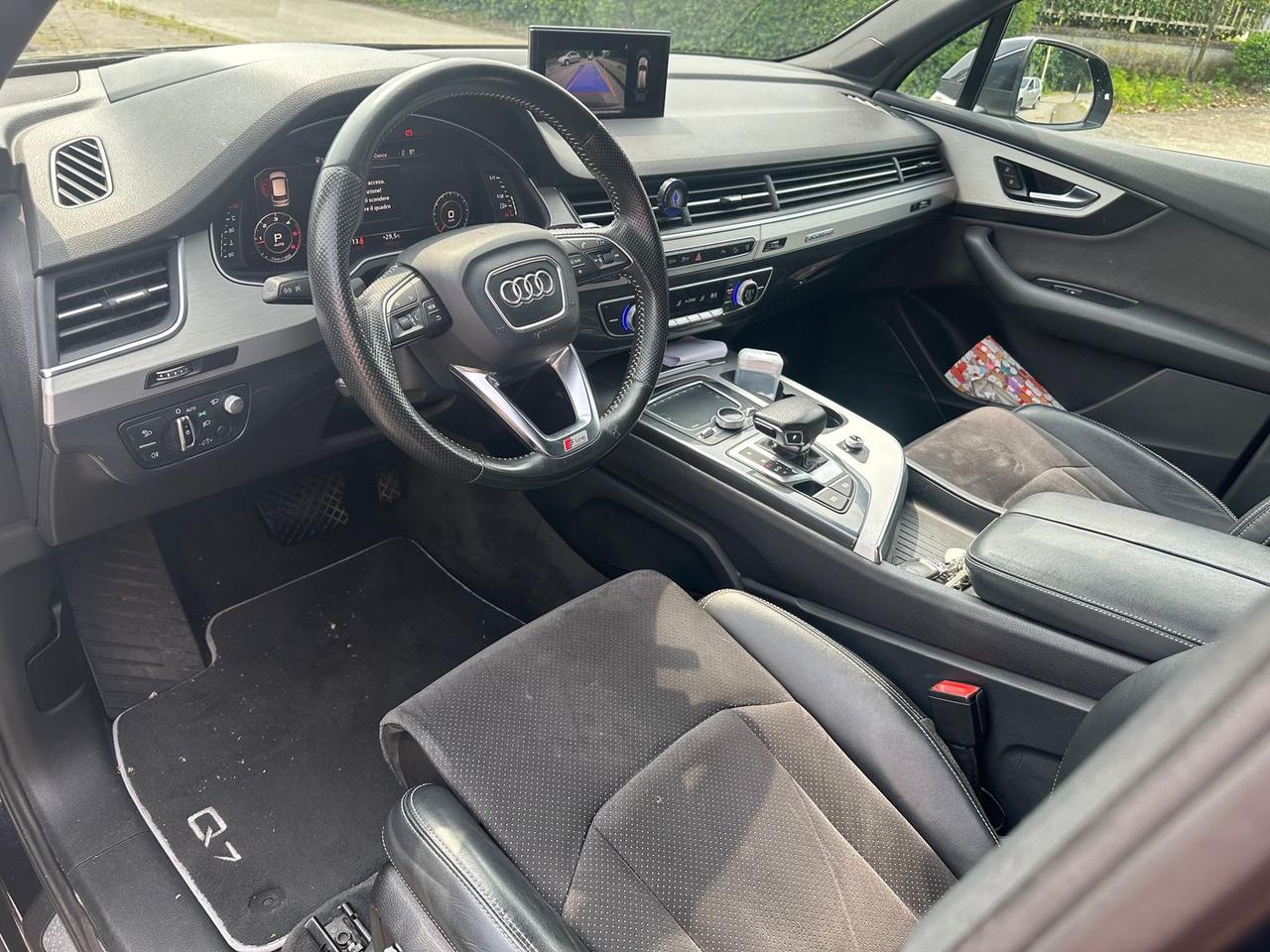 Audi Q7 S Line 3.0 TDI #5846