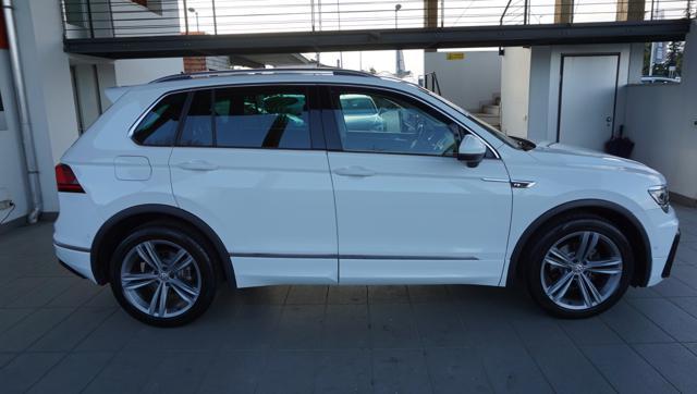 VOLKSWAGEN Tiguan 2.0 TDI 150 CV SCR DSG R-Line