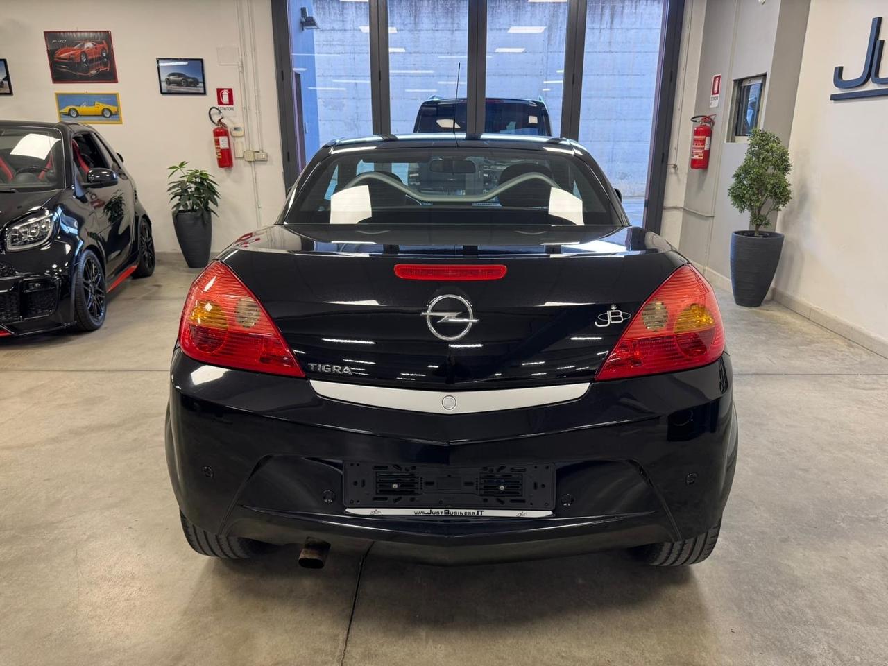 Opel Tigra TwinTop 1.8 16V Sport