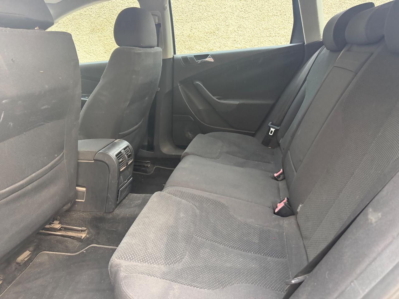 VW PASSAT 2.0TDI GANCIO TRAINO 1800KG