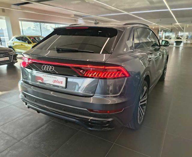 AUDI Q8 45 TDI quattro tiptronic Sport