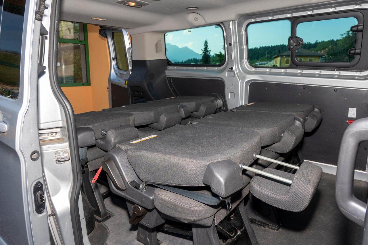 Ford Transit Custom 2.2 TDCi 125CV - 9 POSTI