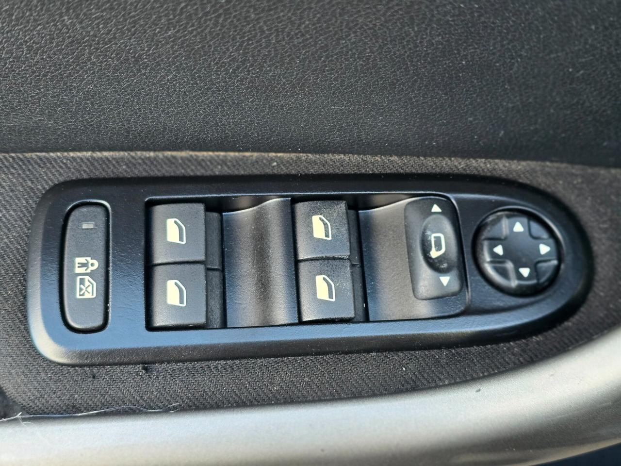 PEUGEOT 308 TECNO 1.6 HDI PERFETTA E FULL