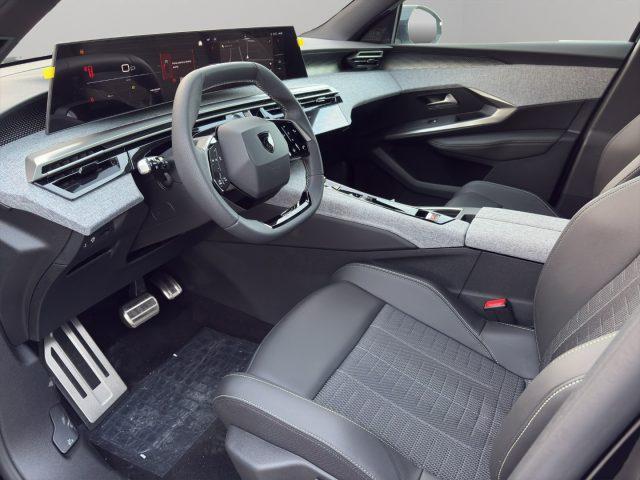 PEUGEOT 5008 Nuovo Hybrid 145 e-DCS6 GT