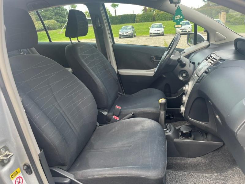 TOYOTA Yaris 1.0 5 porte Sol