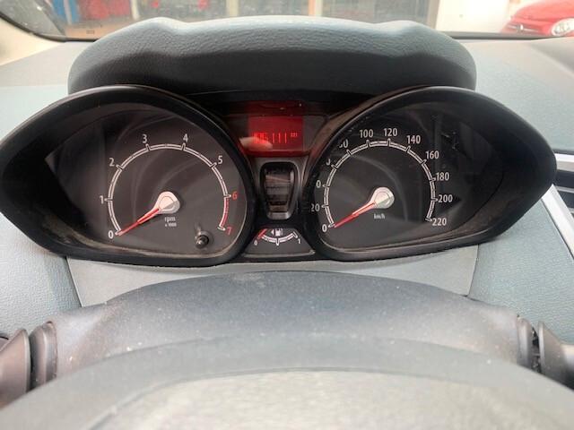 Ford Fiesta 1.2 16v Titanium NEOPATENTATI