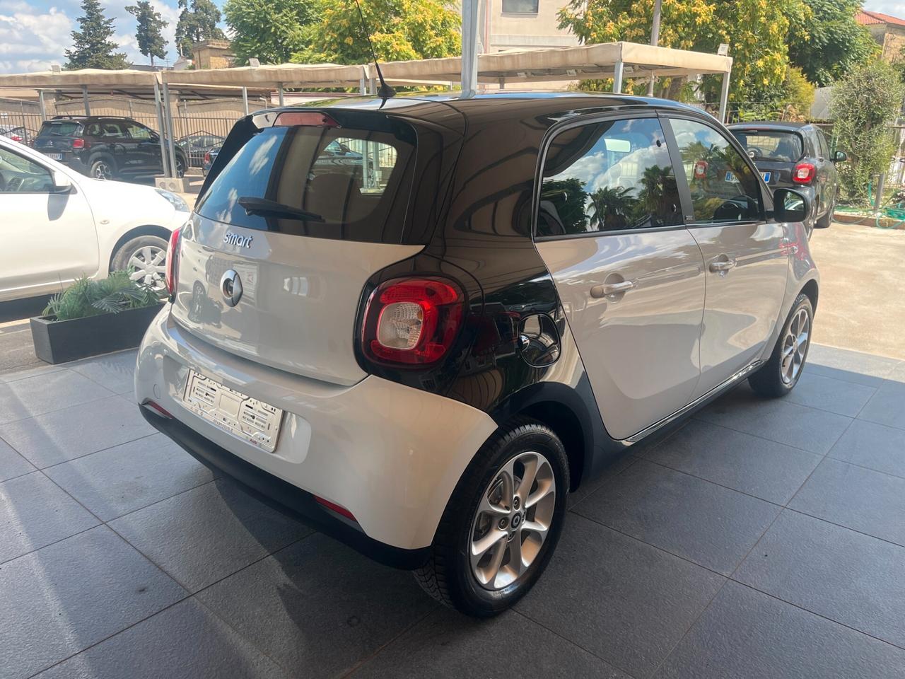 Smart ForFour 70 1.0 Passion