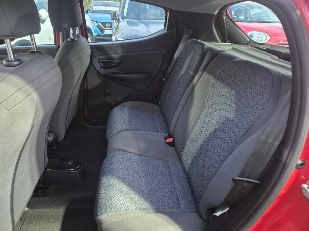 Lancia Ypsilon 1.0 5 porte Hybrid 2023