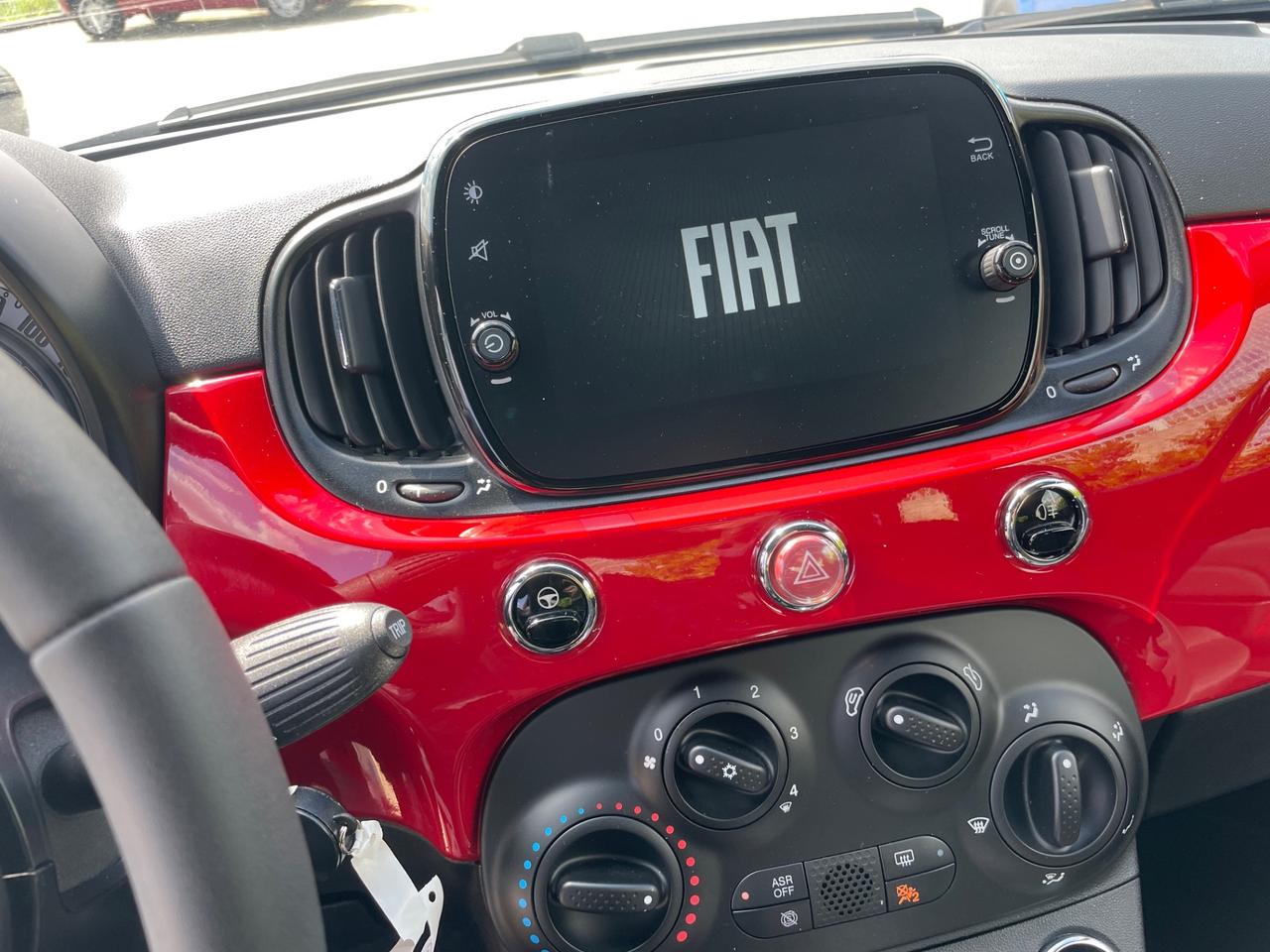 Fiat 500 1.0 Hybrid 2023 SOLO 15000 KM