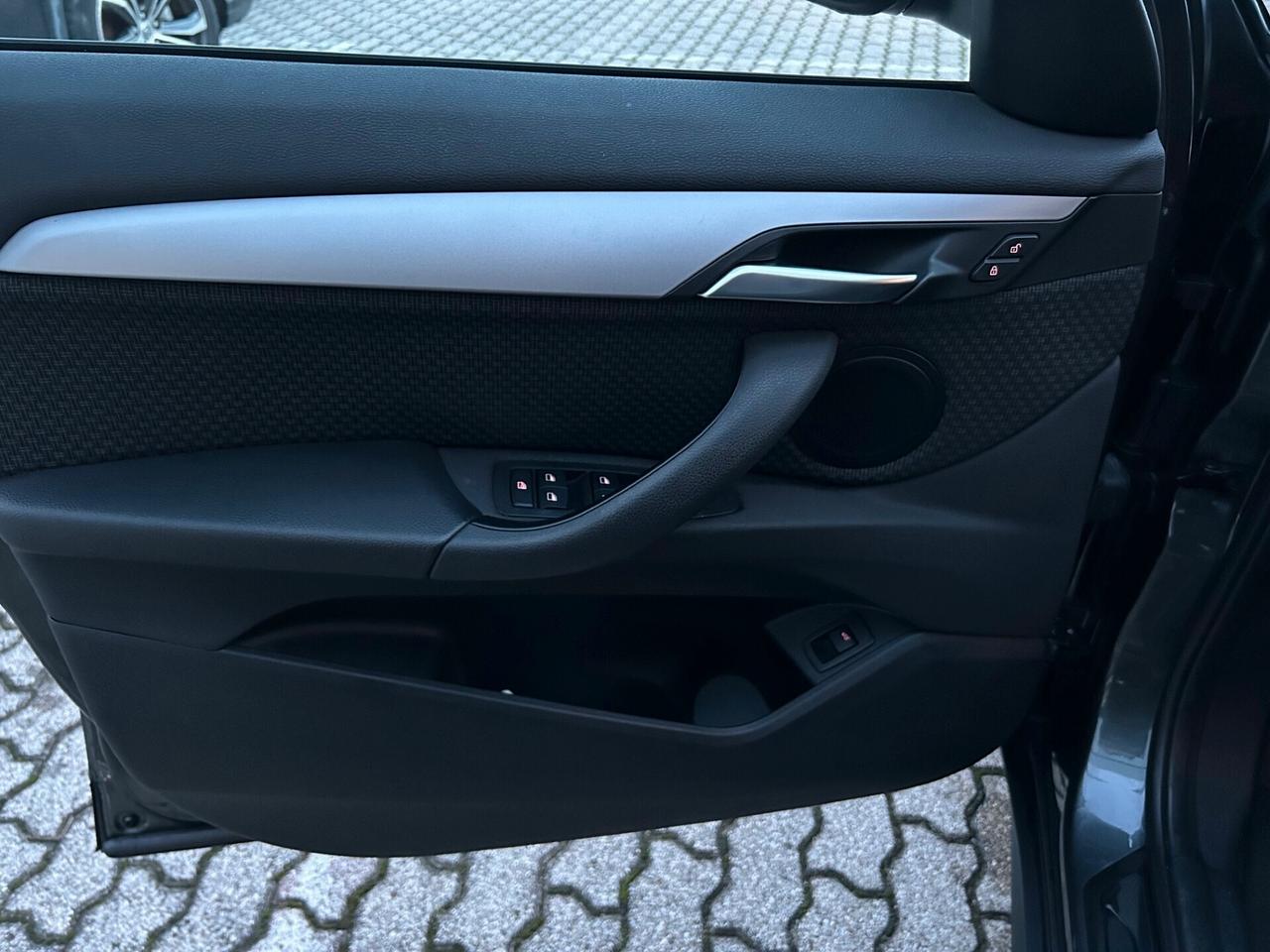 BMW X1 sdrive18d NEOPATENTATI GANCIO TRAINO