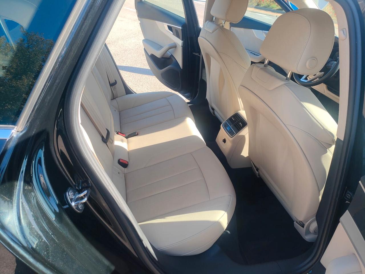 Audi A4 allroad 40 TDI 204 CV S tronic Identity Contrast