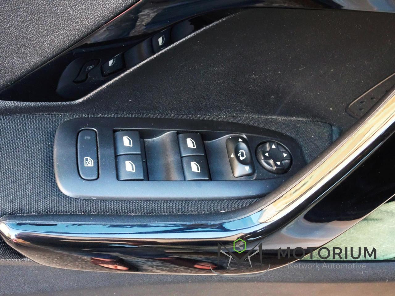 Peugeot 2008 1° serie PureTech 82 Allure -UNICO PROPRIETARIO-