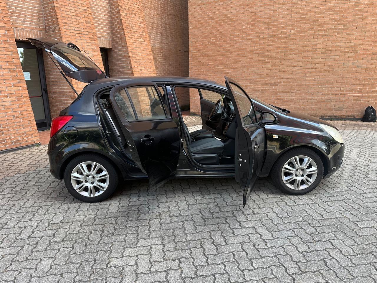 Opel Corsa 1.2 5 porte Easytronic Enjoy