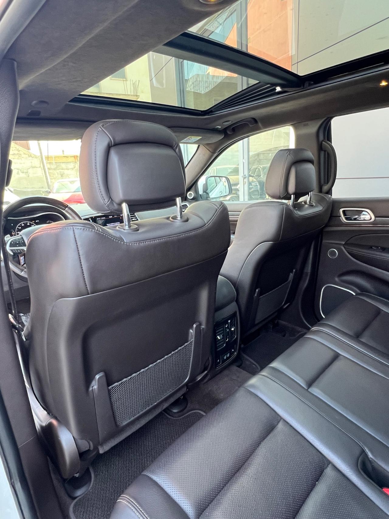 Jeep Grand Cherokee 3.0 V6 Summit possibilità noleggio no scoring
